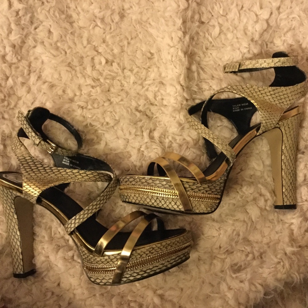 DMSX HEELS 8.5